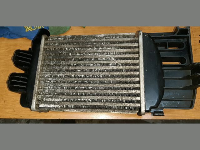 bontott TOYOTA AURIS Intercooler