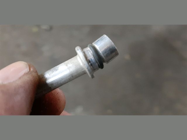 bontott TOYOTA AURIS Klíma Cső