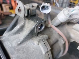 bontott TOYOTA AURIS Klímakompresszor