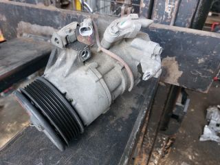 bontott TOYOTA AURIS Klímakompresszor