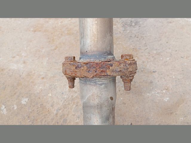 bontott TOYOTA AURIS Középső Kipufogó Cső