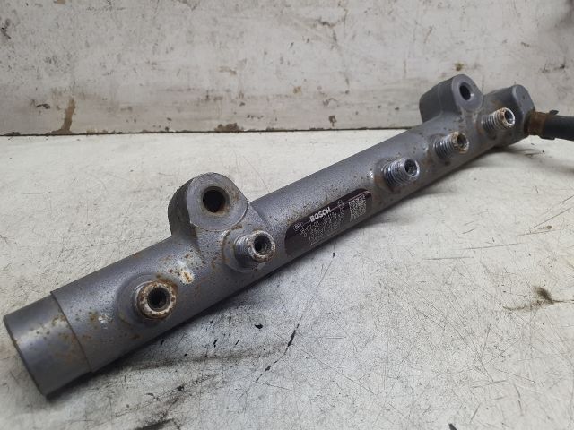 bontott TOYOTA AURIS Közösnyomócső