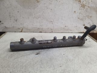 bontott TOYOTA AURIS Közösnyomócső