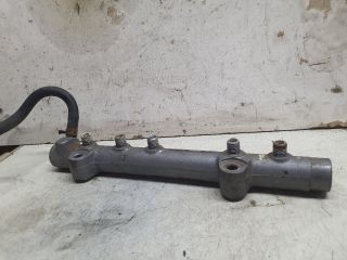 bontott TOYOTA AURIS Közösnyomócső