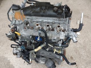 bontott TOYOTA AURIS Motor (Fűzött blokk hengerfejjel)