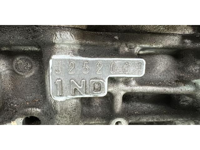 bontott TOYOTA AURIS Motor (Fűzött blokk hengerfejjel)