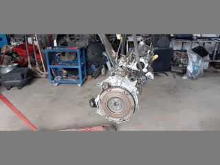 bontott TOYOTA AURIS Motor (Fűzött blokk hengerfejjel)