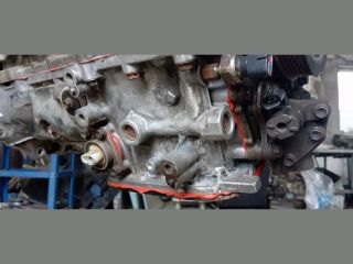 bontott TOYOTA AURIS Motor (Fűzött blokk hengerfejjel)