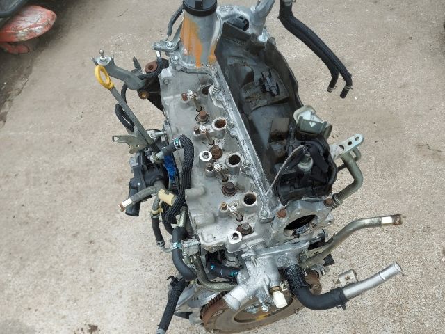 bontott TOYOTA AURIS Motor (Fűzött blokk hengerfejjel)