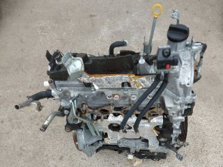 bontott TOYOTA AURIS Motor (Fűzött blokk hengerfejjel)