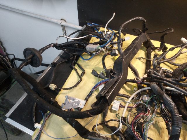 bontott TOYOTA AURIS Motortér Kábelköteg