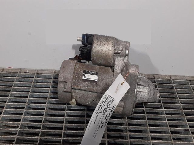 bontott TOYOTA AURIS Önindító