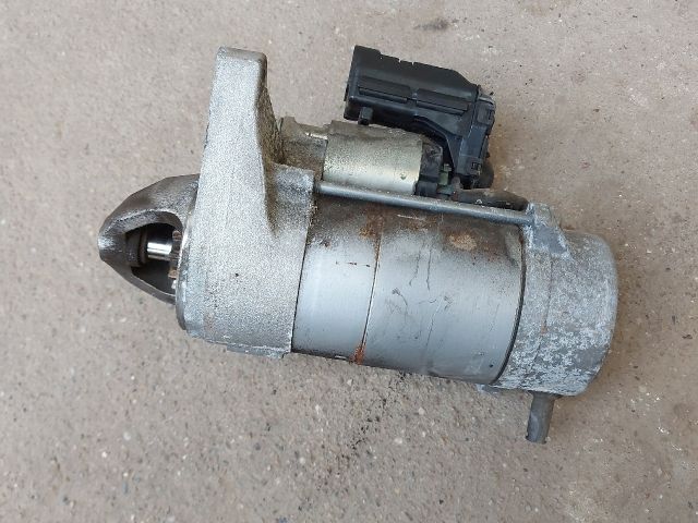 bontott TOYOTA AURIS Önindító