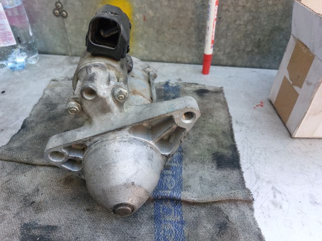 bontott TOYOTA AURIS Önindító