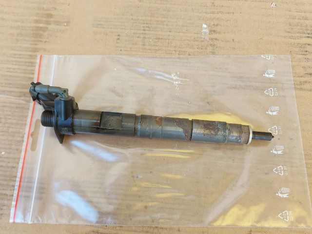 bontott TOYOTA AURIS Porlasztó (1 db)