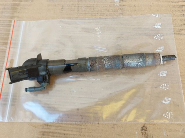 bontott TOYOTA AURIS Porlasztó (1 db)