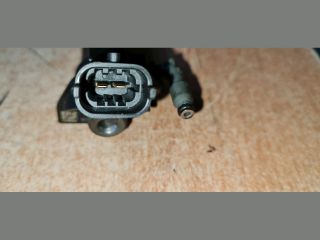 bontott TOYOTA AURIS Porlasztó (1 db)