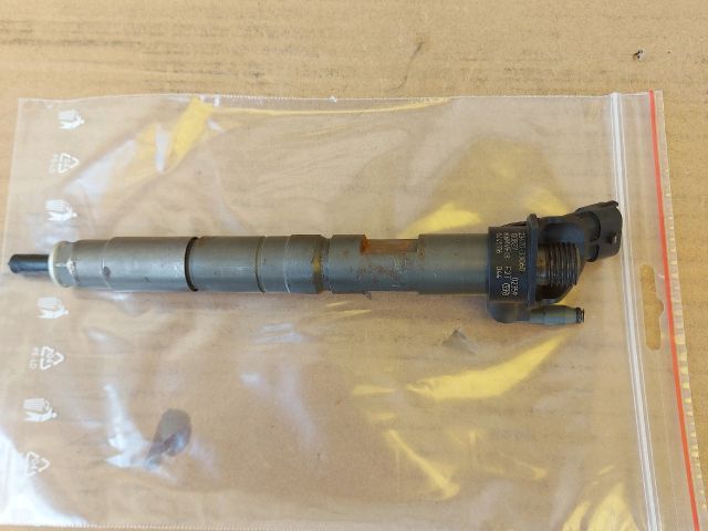 bontott TOYOTA AURIS Porlasztó (1 db)