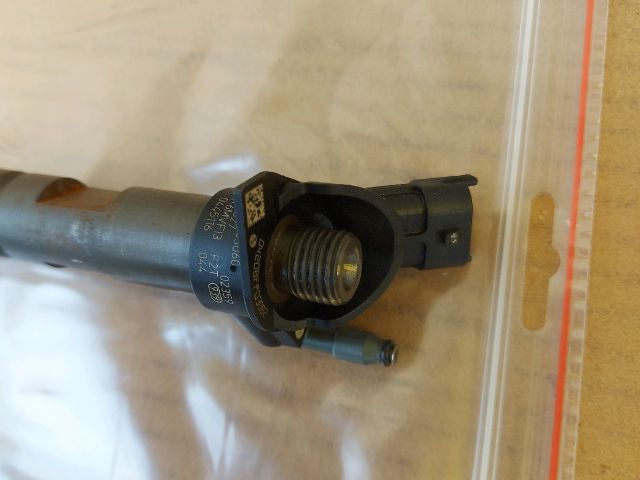 bontott TOYOTA AURIS Porlasztó (1 db)