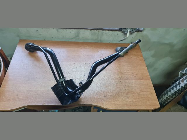 bontott TOYOTA AURIS Tankbetöltő Cső (Fém)