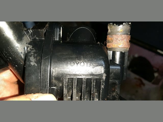 bontott TOYOTA AURIS Termosztátház