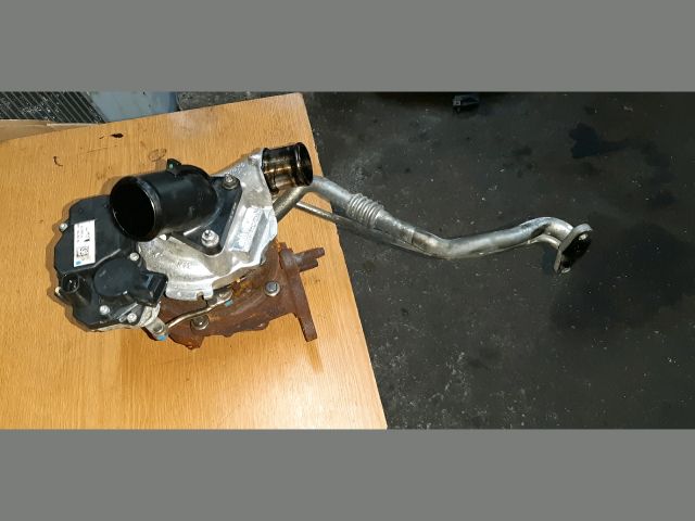 bontott TOYOTA AURIS Turbó