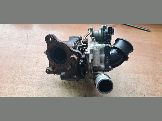 bontott TOYOTA AURIS Turbó