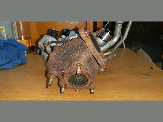 bontott TOYOTA AURIS Turbó