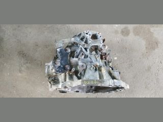 bontott TOYOTA AURIS Váltó (Mechanikus)