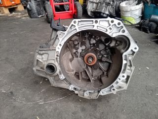 bontott TOYOTA AURIS Váltó (Mechanikus)