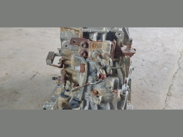 bontott TOYOTA AURIS Váltó (Mechanikus)