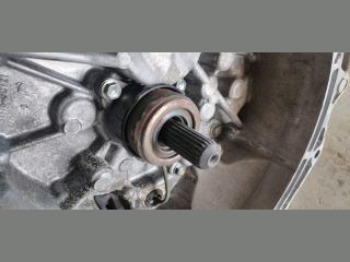 bontott TOYOTA AURIS Váltó (Mechanikus)