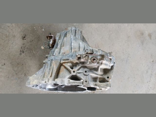 bontott TOYOTA AURIS Váltó (Mechanikus)