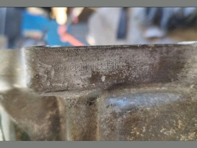 bontott TOYOTA AURIS Váltó (Mechanikus)