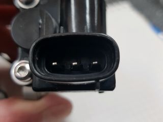 bontott TOYOTA AURIS Alapjárati Motor