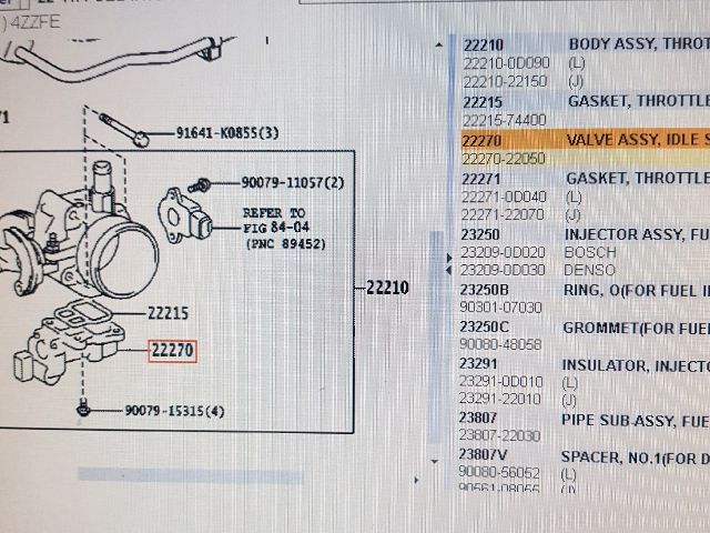 bontott TOYOTA AURIS Alapjárati Motor
