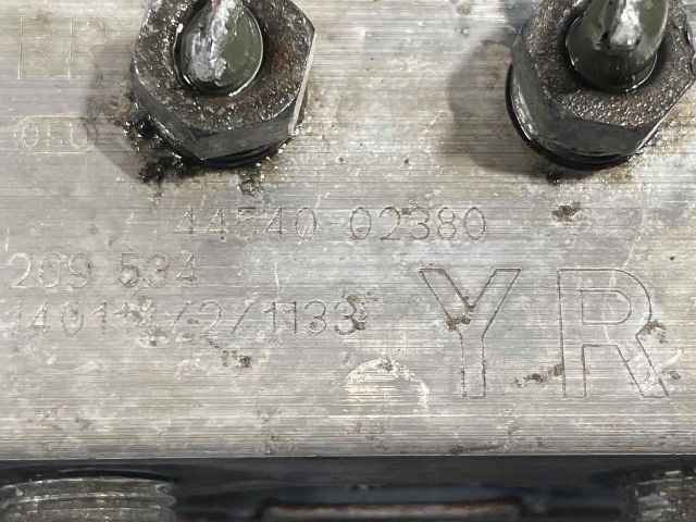 bontott TOYOTA AURIS ABS Kocka