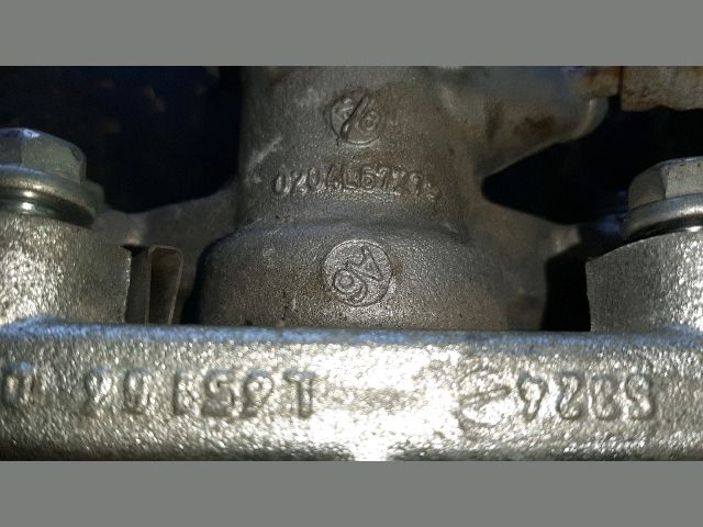 bontott TOYOTA AURIS Bal hátsó Féknyereg Munkahengerrel