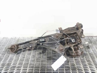 bontott TOYOTA AURIS Bal hátsó Csonkállvány