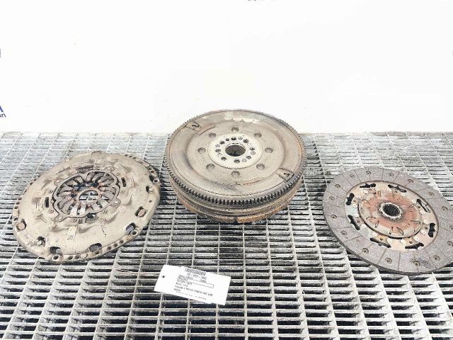 bontott TOYOTA AURIS Fogaskoszorú