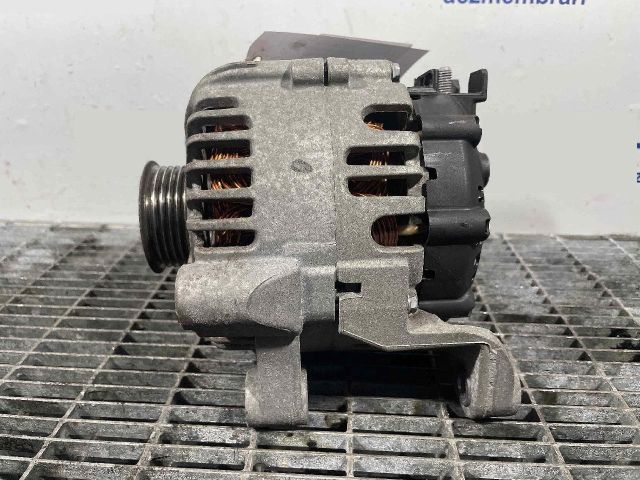 bontott TOYOTA AURIS Generátor