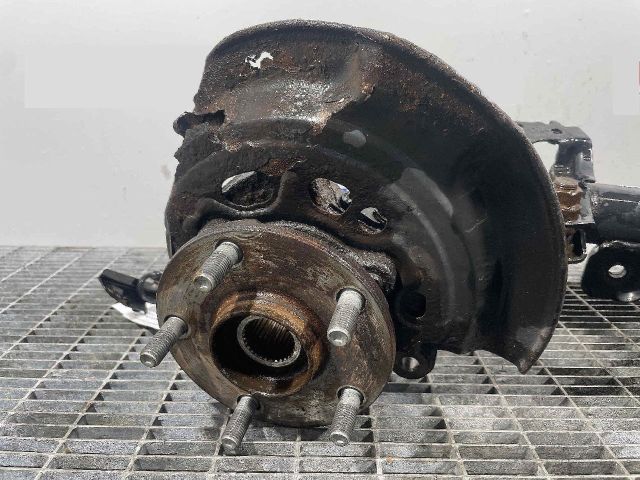 bontott TOYOTA AURIS Jobb első Csonkállvány