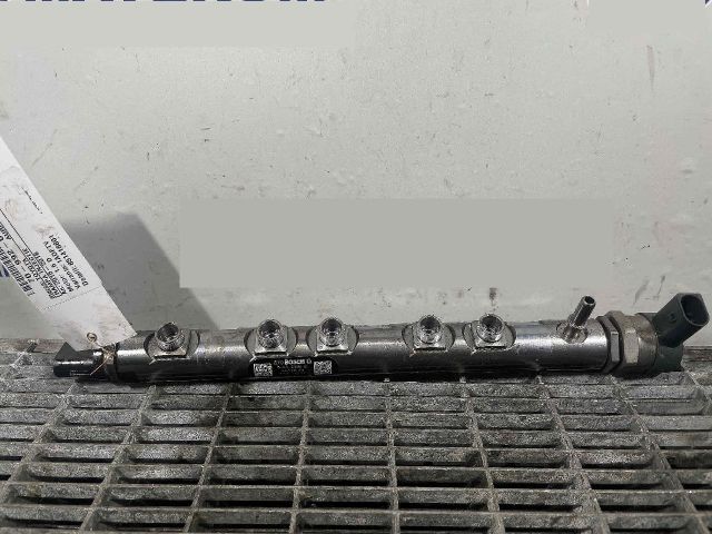 bontott TOYOTA AURIS Közösnyomócső