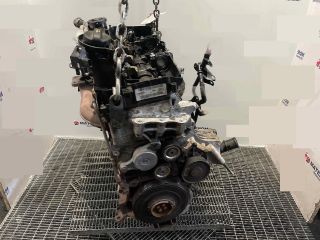 bontott TOYOTA AURIS Motor (Fűzött blokk hengerfejjel)