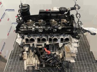 bontott TOYOTA AURIS Motor (Fűzött blokk hengerfejjel)