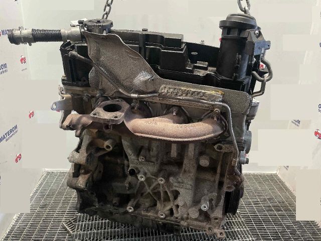 bontott TOYOTA AURIS Motor (Fűzött blokk hengerfejjel)