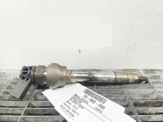 bontott TOYOTA AURIS Porlasztó (1 db)