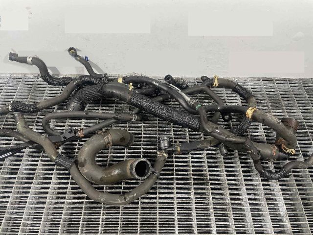 bontott TOYOTA AURIS Vízcső