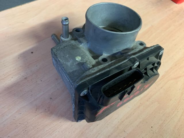 bontott TOYOTA AURIS Fojtószelep (Elektromos)