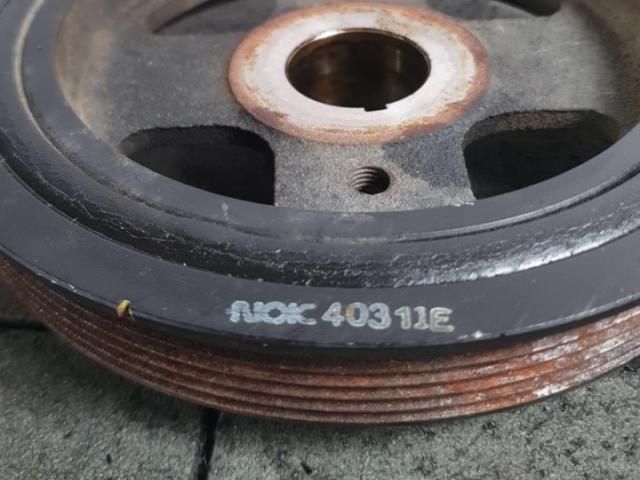 bontott TOYOTA AURIS Főtengely Szíjtárcsa